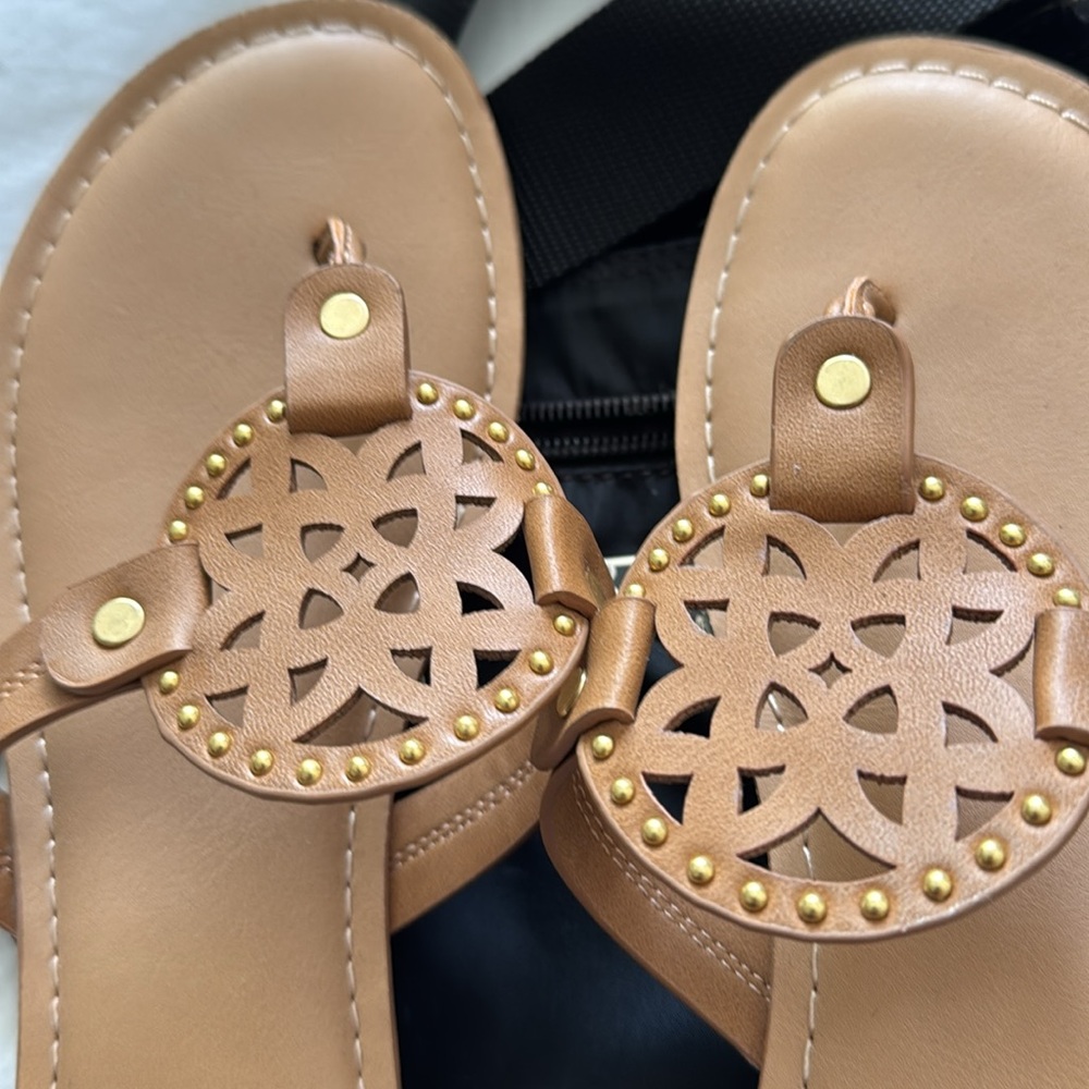 DV Dolce Vita Gotie Sandals - Picture 2 of 4